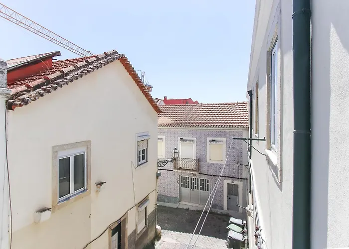 Typical Madragoa By Homing * Lisboa