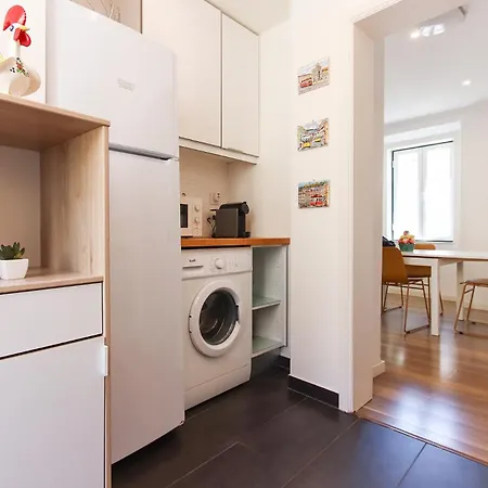 Typical Madragoa By Homing