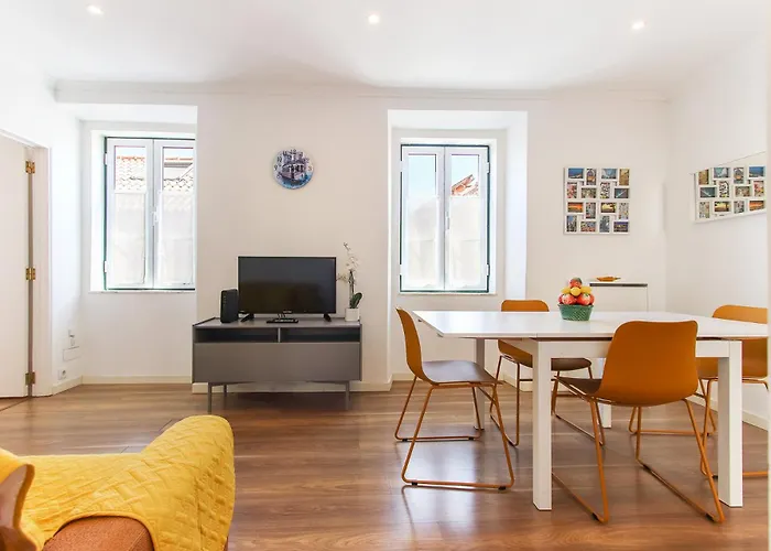 Typical Madragoa By Homing * Lisboa